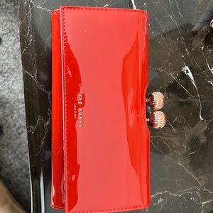 New with Tags Ted baker wallet with 1 credit card slots/ iD section & 4 sections